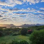Tievemore - Connemara Bayfront Retreat Moyard