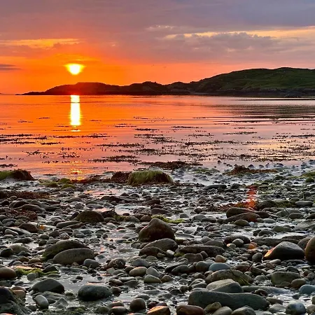 Tievemore - Connemara Bayfront Retreat *