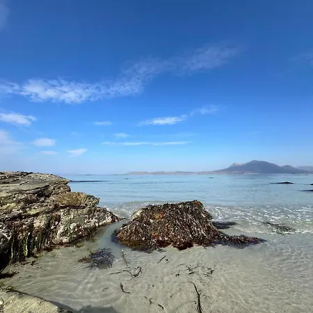 Vakantiehuis Tievemore - Connemara Bayfront Retreat *