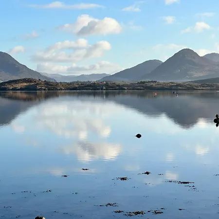 Vakantiehuis Tievemore - Connemara Bayfront Retreat